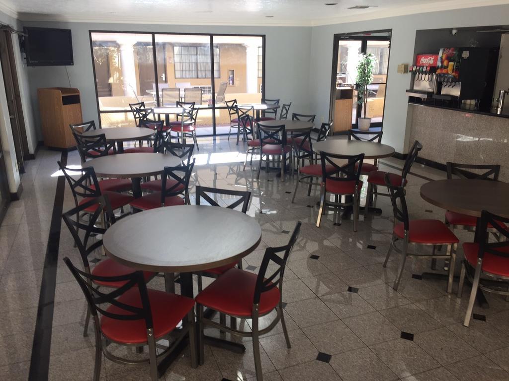 Ramada Tucson East 호텔 외부 사진