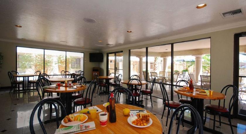 Ramada Tucson East 호텔 외부 사진